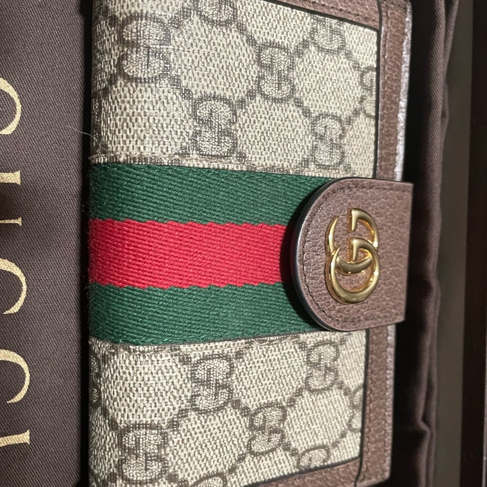 Authentic Gucci Ophelia GG Supreme Canvas iPhone 7/8 Case. - Picture 5 of 6